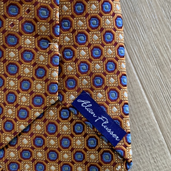 Tie - Picture 3 of 3